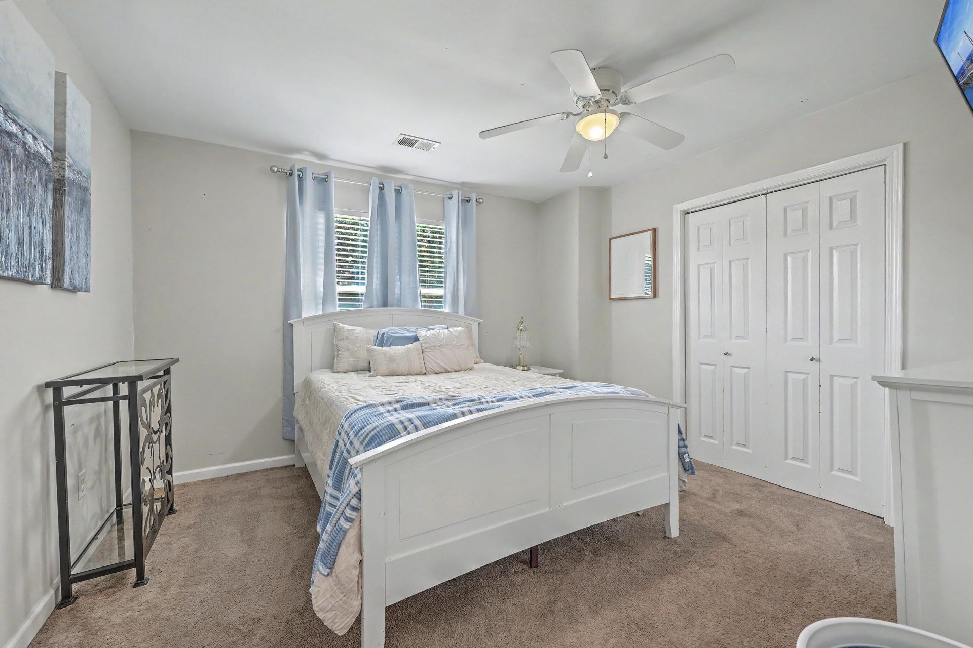 320 Harry Lane Photo 24