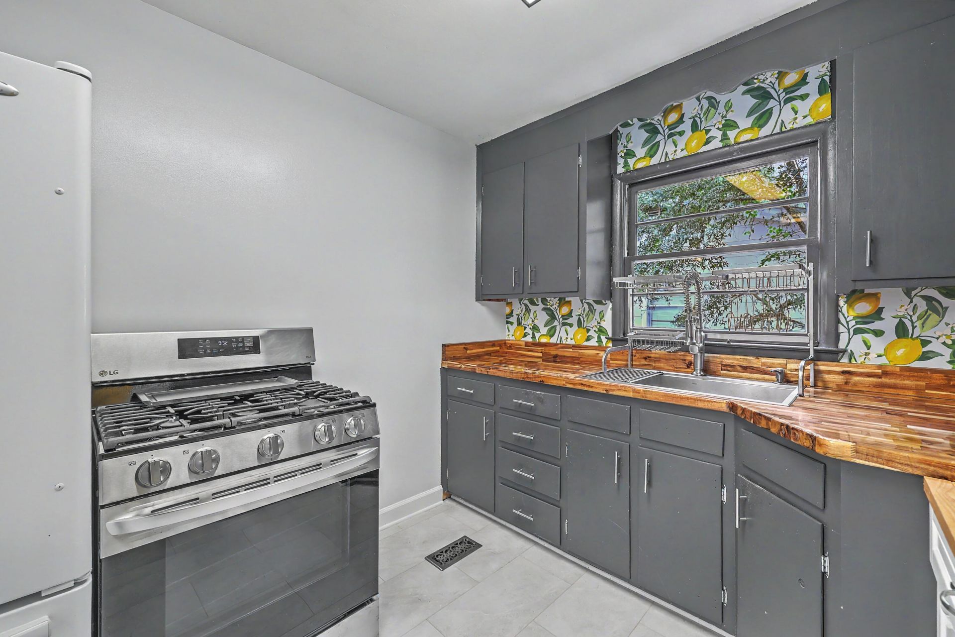 5504 Rio Street Photo 10