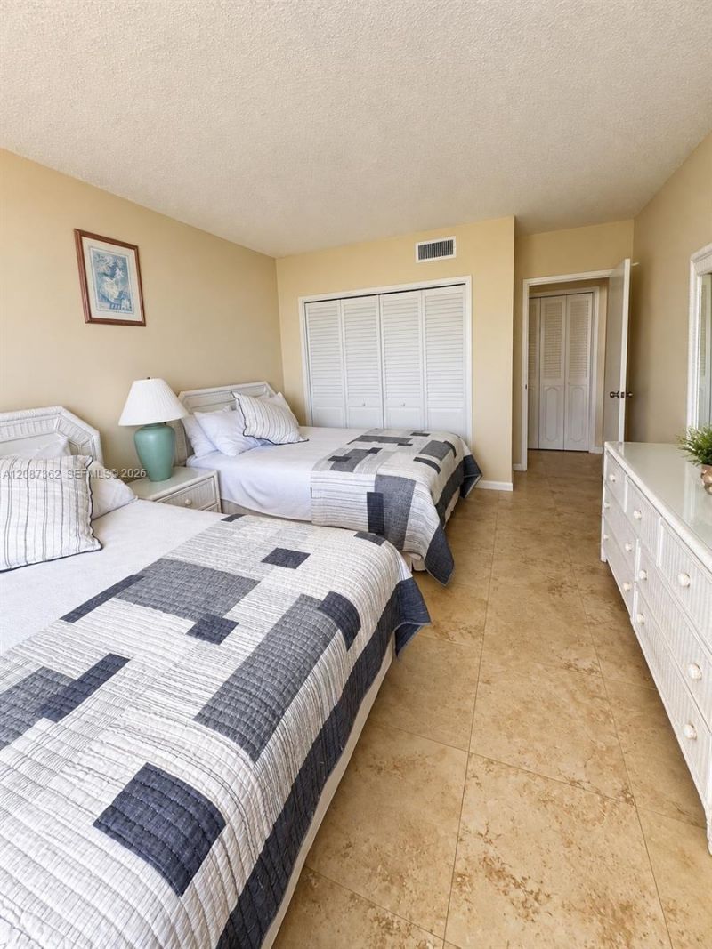 3725 S Ocean Dr, Unit 1606, Hollywood, FL 33019 Photo