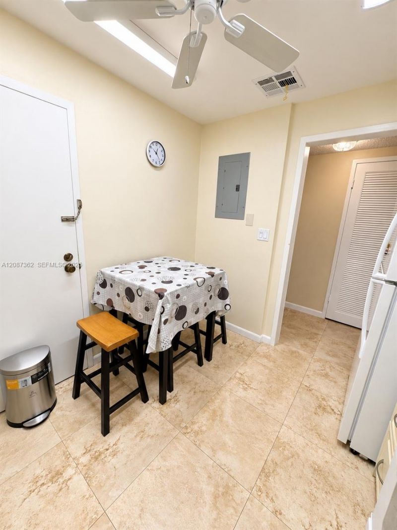 3725 S Ocean Dr, Unit 1606, Hollywood, FL 33019 Photo