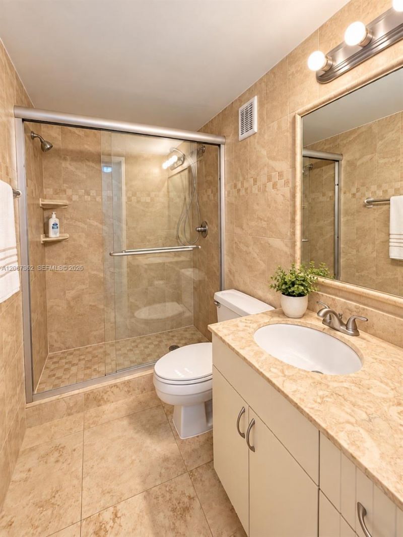 3725 S Ocean Dr, Unit 1606, Hollywood, FL 33019 Photo