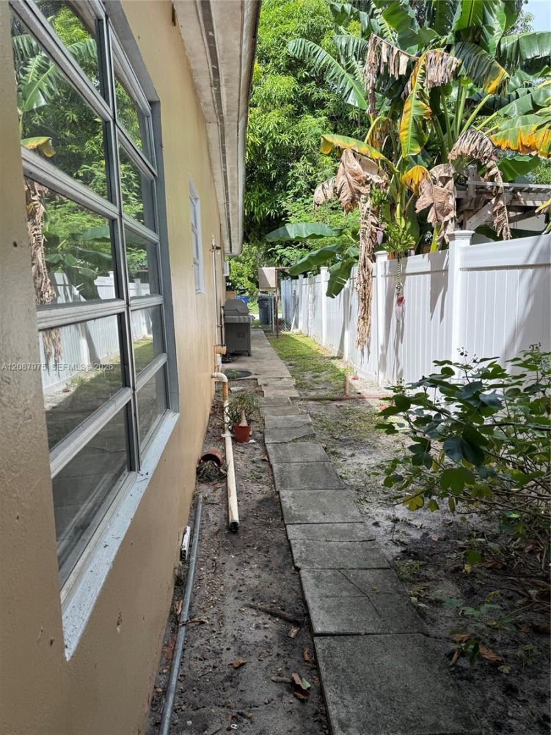 1409 S 24th Ter, Hollywood, FL 33020 Photo