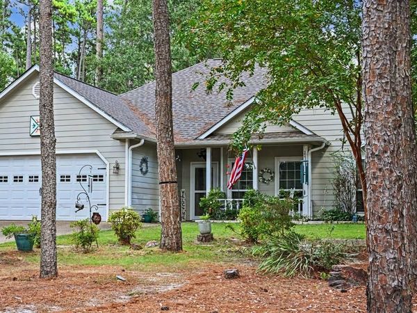 150 Pine Needle Glen, Holly Lake Ranch, TX 75765