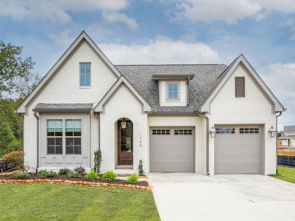 6912 Charming Place, Hixson, TN 37343