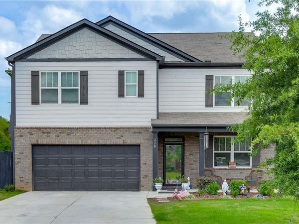 410 Maple Brook Drive , Dawsonville, GA 30534