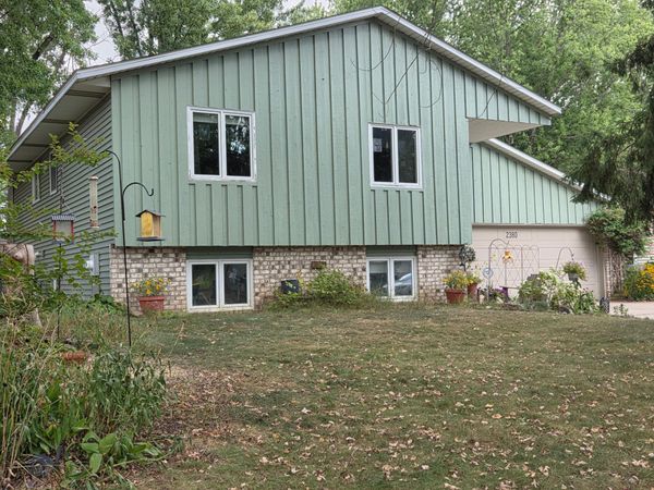 2380 Croixwood Boulevard , Stillwater, MN 55082