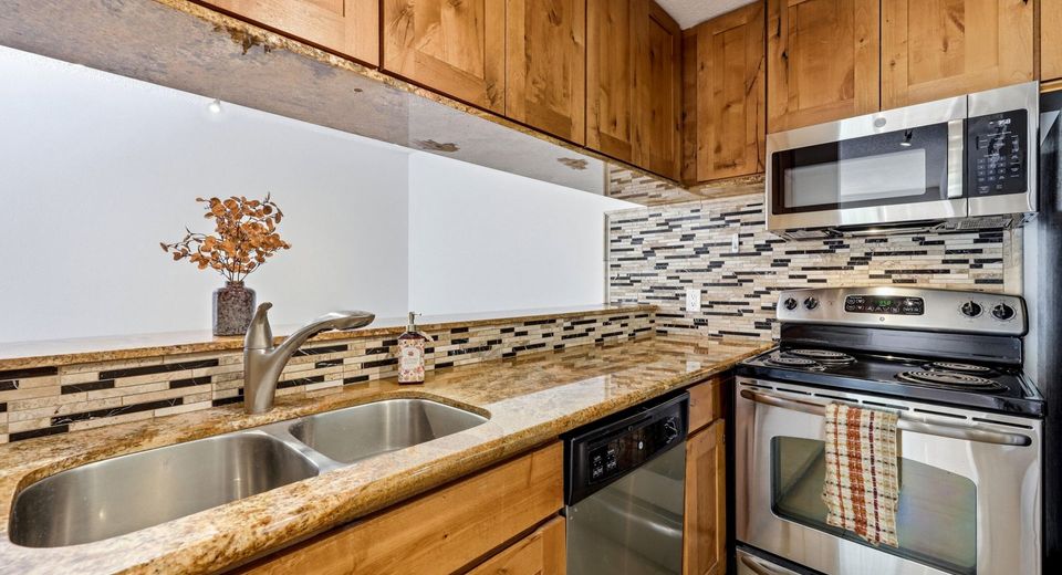 2750 Plumas Street, Unit 220, Reno, NV 89509 Photo