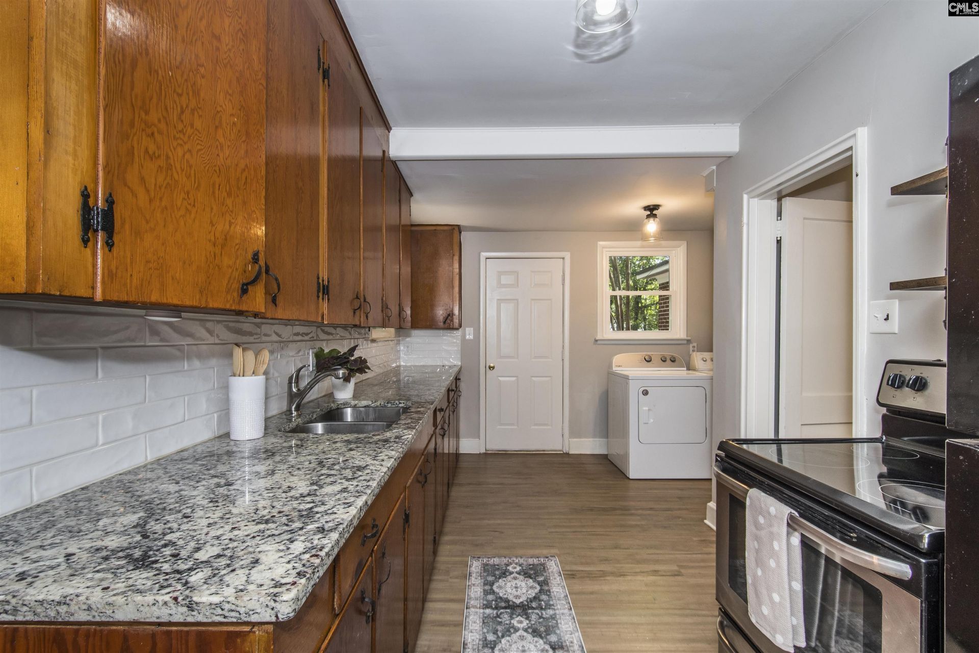 3412 Manor Avenue Photo 8