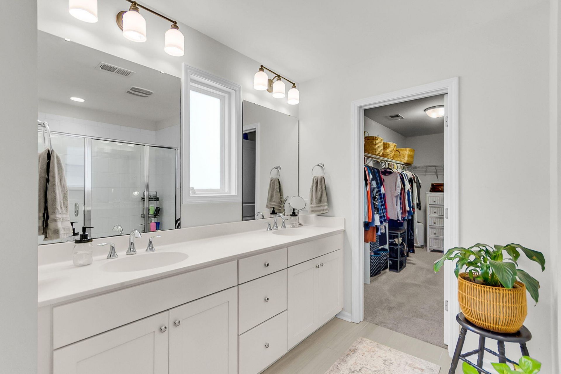 1560 Thoroughbred Boulevard Photo 16