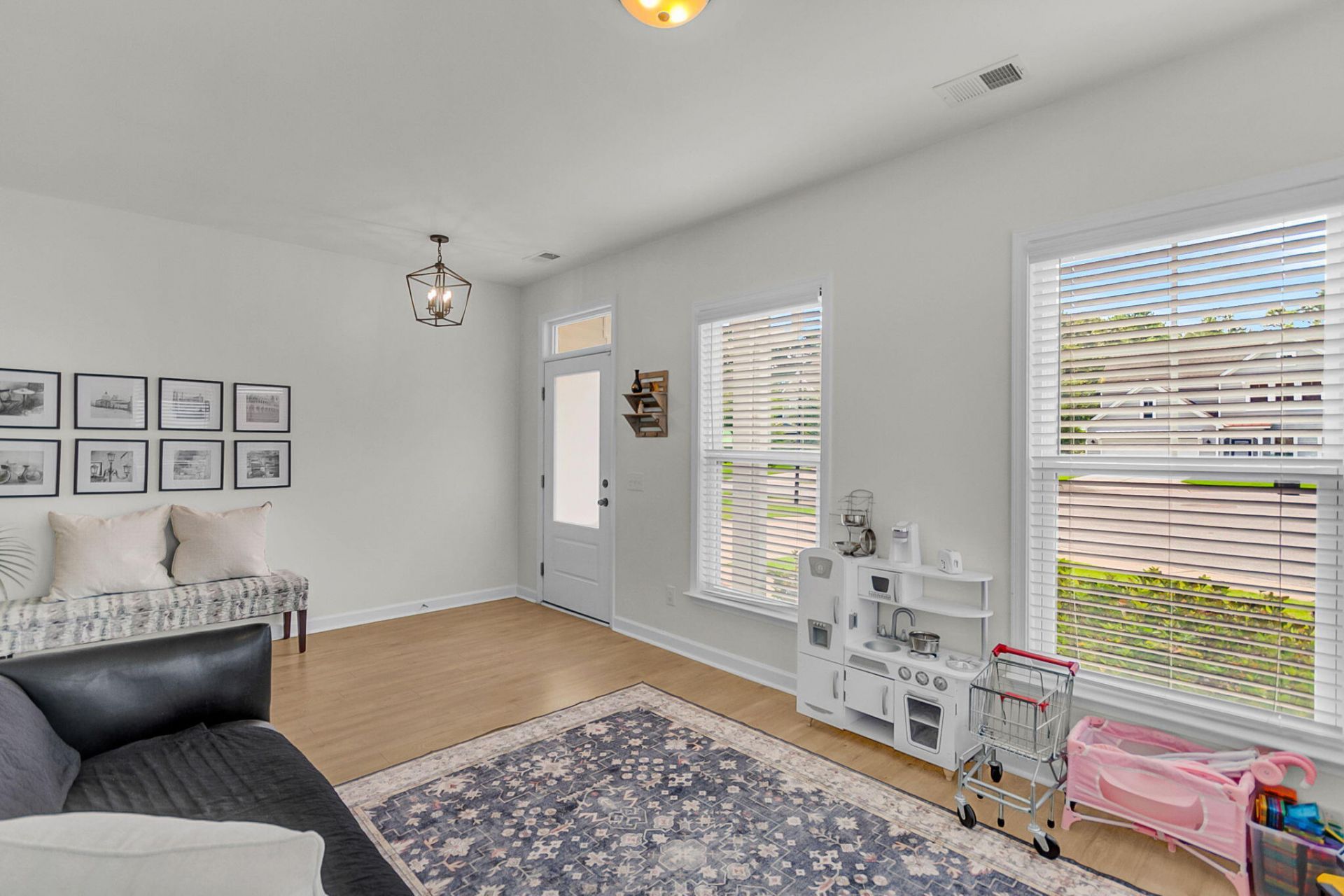 1560 Thoroughbred Boulevard Photo 28
