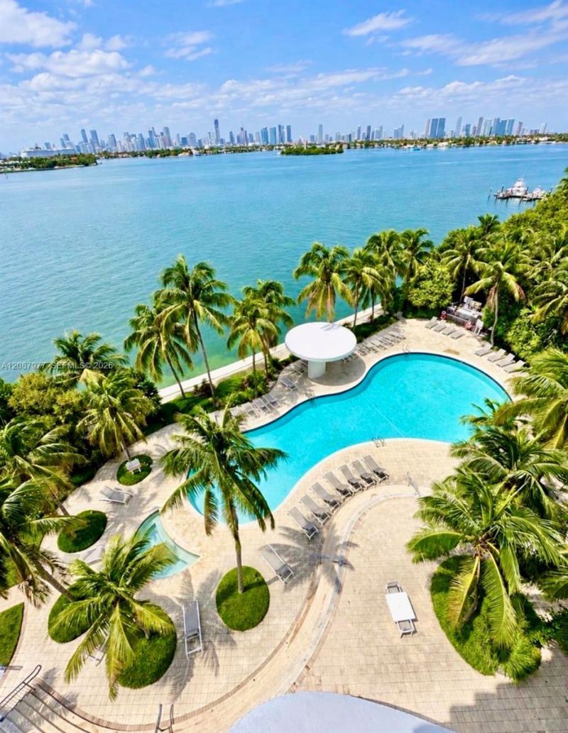 1330 West Ave, Unit 702, Miami Beach, FL 33139 Photo