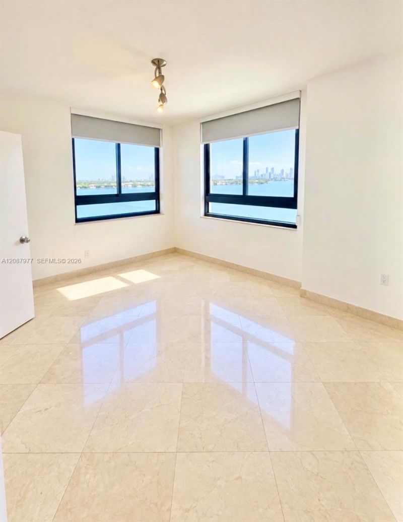 1330 West Ave, Unit 702, Miami Beach, FL 33139 Photo