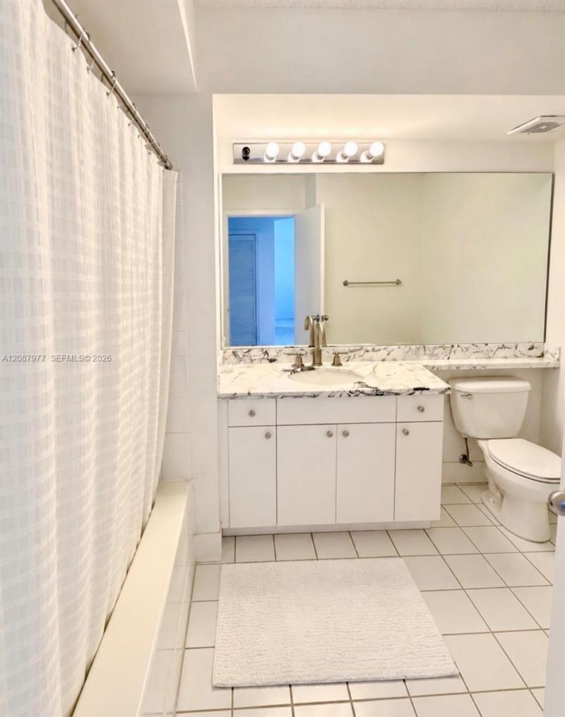 1330 West Ave, Unit 702, Miami Beach, FL 33139 Photo