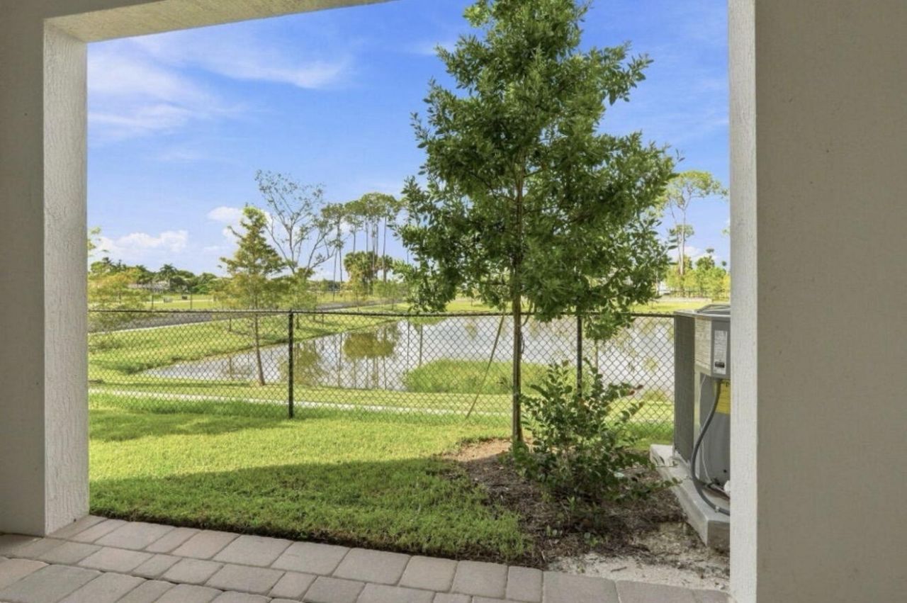 151 Lakeside Landing Court, Royal Palm Beach, FL 33411 Photo