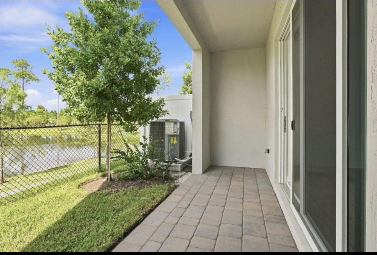 151 Lakeside Landing Court, Royal Palm Beach, FL 33411 Photo