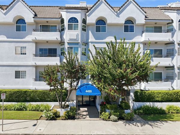 4455 Hazeltine Avenue, Unit 208, Sherman Oaks, CA 91423
