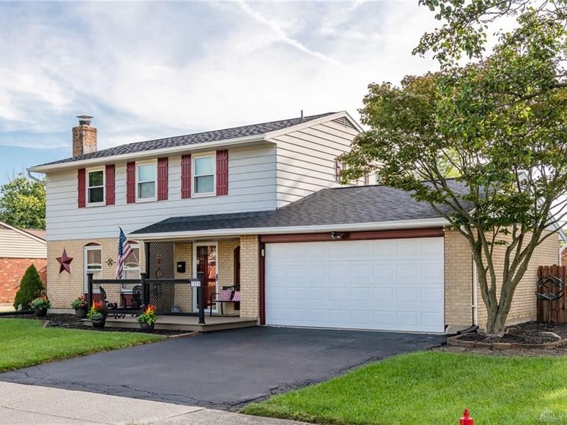 7600 Stonecrest Drive, Huber Heights, OH 45424 Photo 3