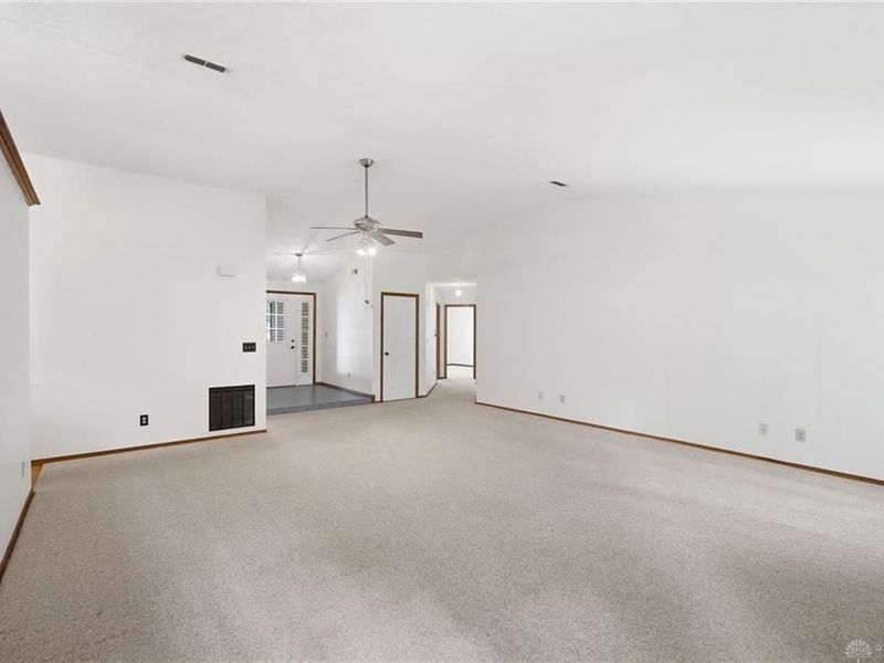 8764 Cheers Circle, Huber Heights, OH 45424 Photo 12