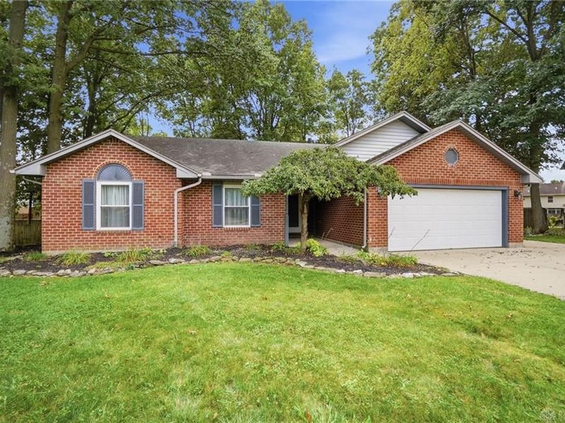8764 Cheers Circle, Huber Heights, OH 45424 Photo 2