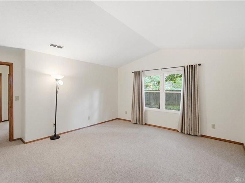 8764 Cheers Circle, Huber Heights, OH 45424 Photo 30