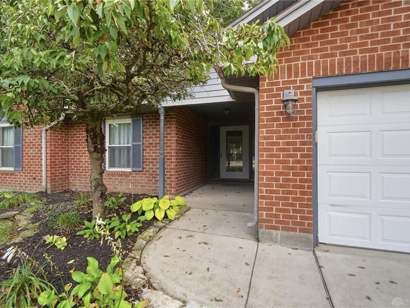 8764 Cheers Circle, Huber Heights, OH 45424 Photo 6