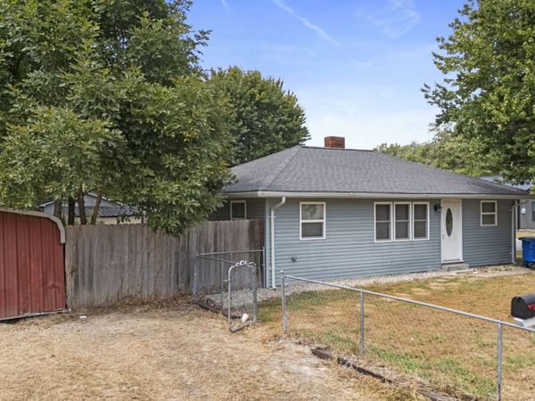 1090 N Mann Avenue, Austin, IN 47102