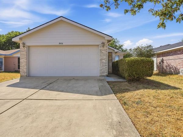 10616 Shadywood Drive , Fort Worth, TX 76140