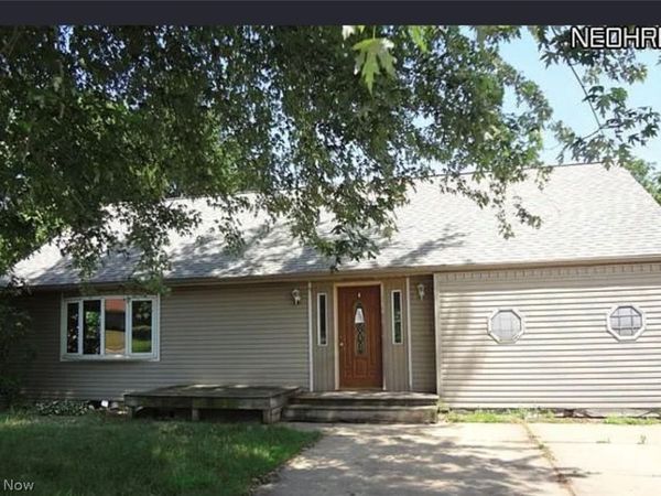 2444 Perry Drive SW, Canton, OH 44706