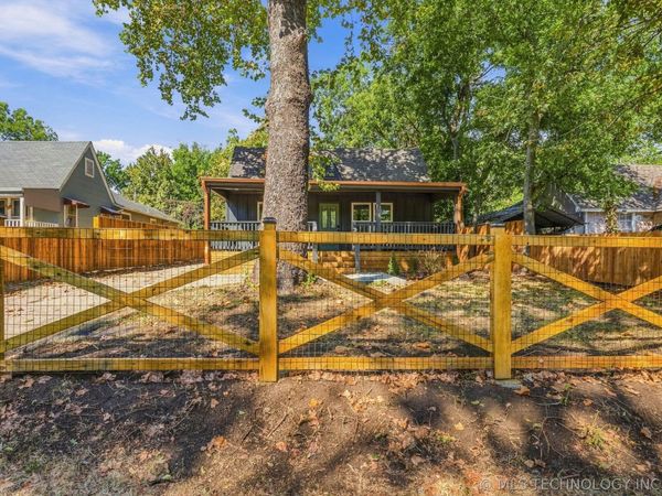 842 N Gary Avenue , Tulsa, OK 74110