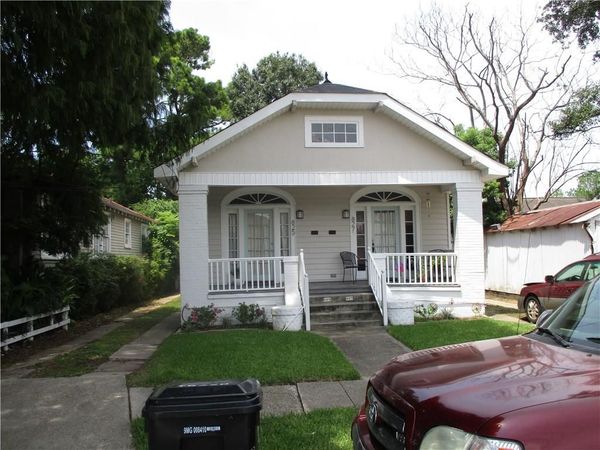 825 GREENWOOD Drive , New Orleans, LA 70124