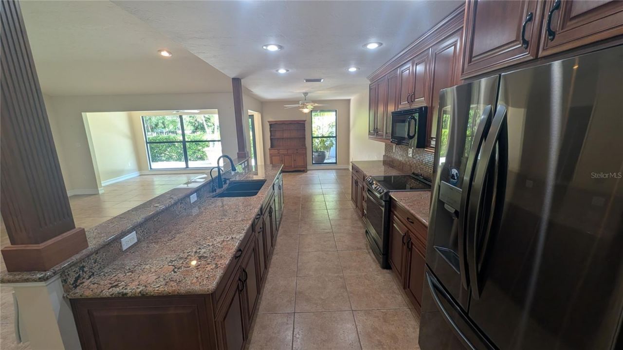 4615 Oak Forest Drive E, Unit 22, Sarasota, FL 34231 Photo