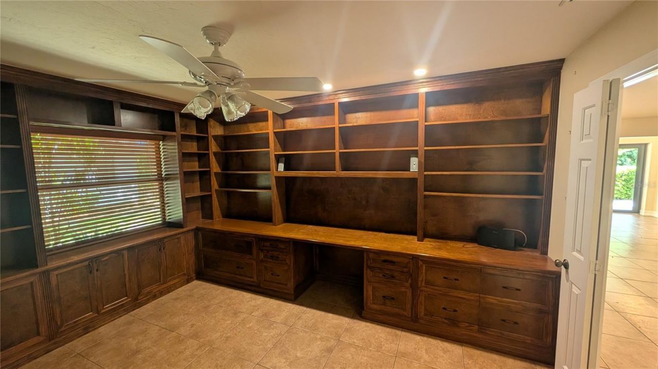 4615 Oak Forest Drive E, Unit 22, Sarasota, FL 34231 Photo