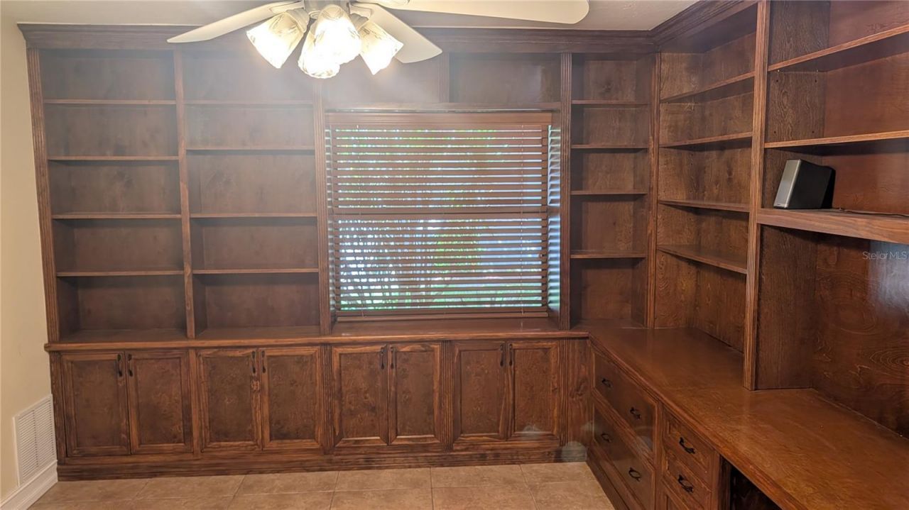 4615 Oak Forest Drive E, Unit 22, Sarasota, FL 34231 Photo
