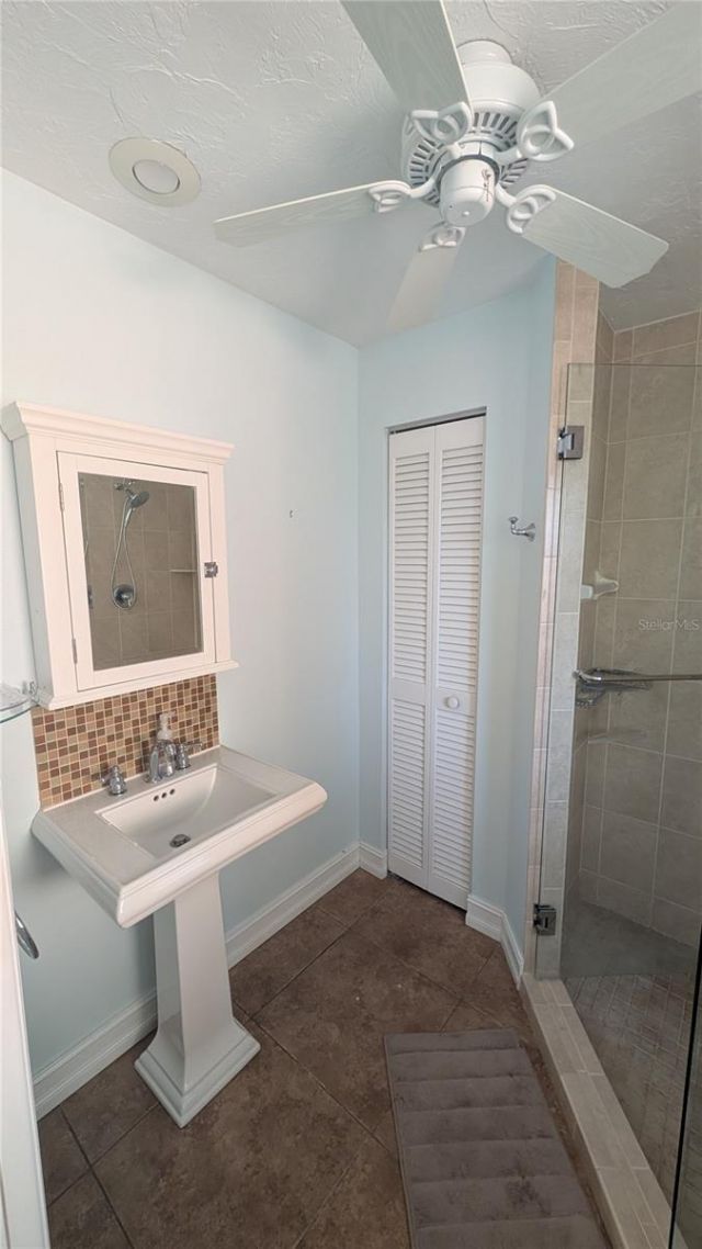 4615 Oak Forest Drive E, Unit 22, Sarasota, FL 34231 Photo