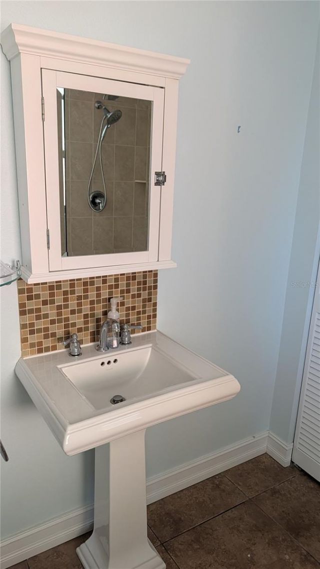 4615 Oak Forest Drive E, Unit 22, Sarasota, FL 34231 Photo