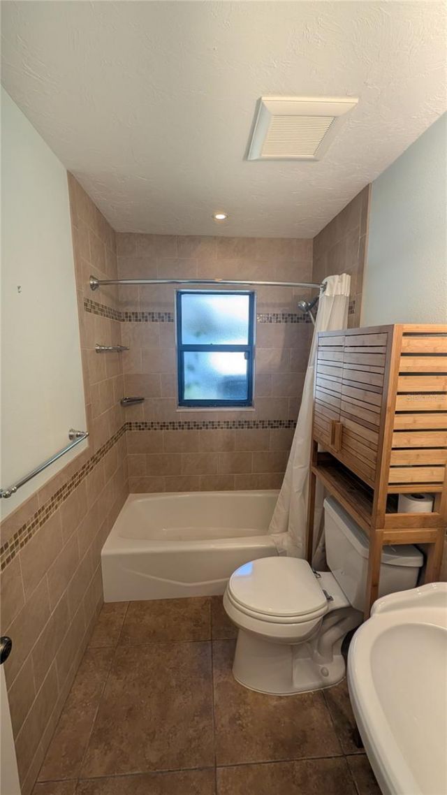 4615 Oak Forest Drive E, Unit 22, Sarasota, FL 34231 Photo