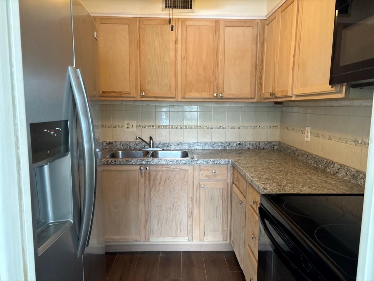 1000 79th Avenue N, Unit 102, Saint Petersburg, FL 33702 Photo