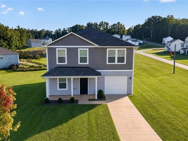806 Fox Laurel Court , Asheboro, NC 27205