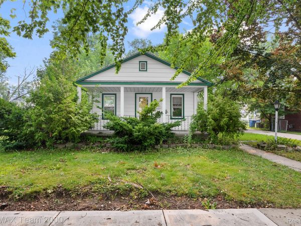 6176 N Gulley Road, Dearborn Heights, Mi 48127