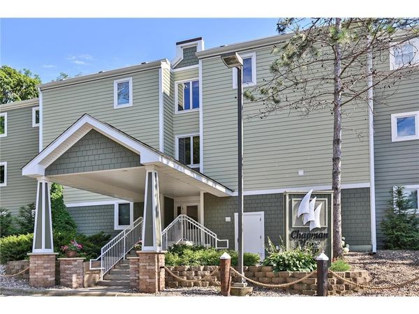 2670 Commerce Boulevard, Unit 106, Mound, MN 55364