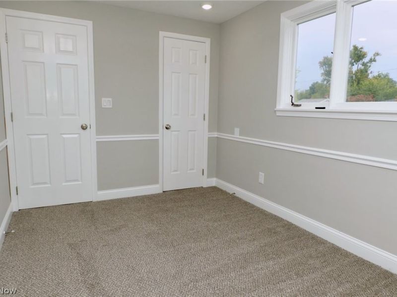 911 West Drive, Sheffield Lake, OH 44054 Photo 17