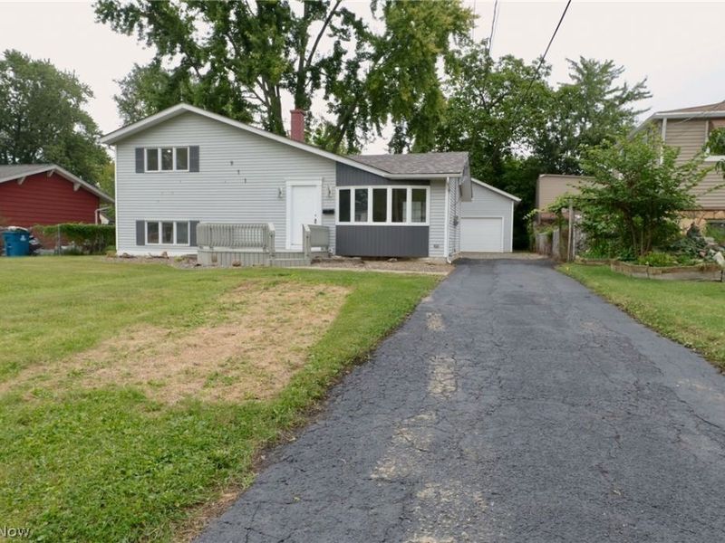 911 West Drive, Sheffield Lake, OH 44054 Photo 20
