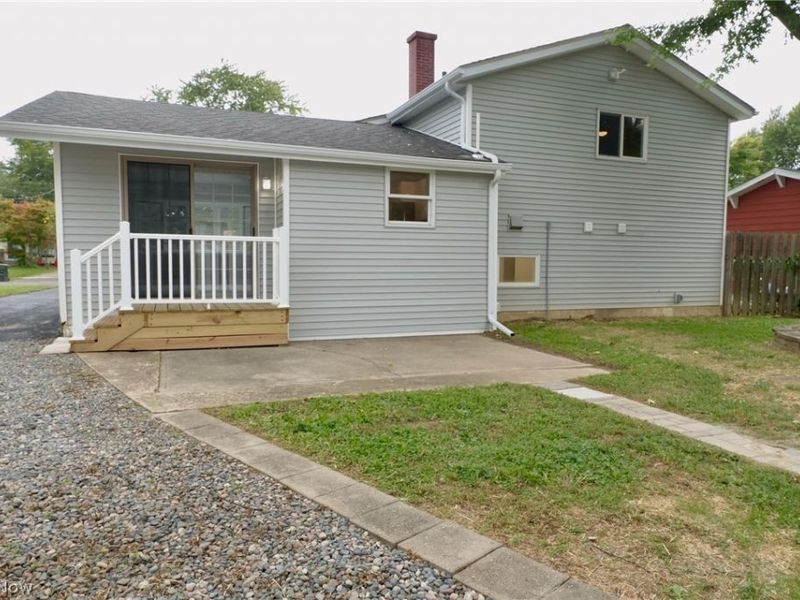 911 West Drive, Sheffield Lake, OH 44054 Photo 21
