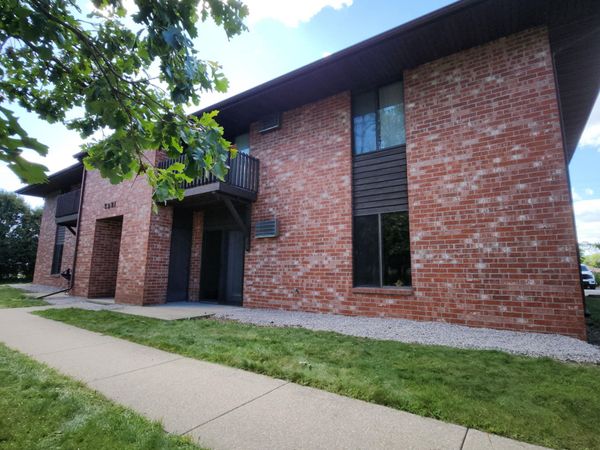 2521 Honey Lou Ct, Appleton, WI 54915