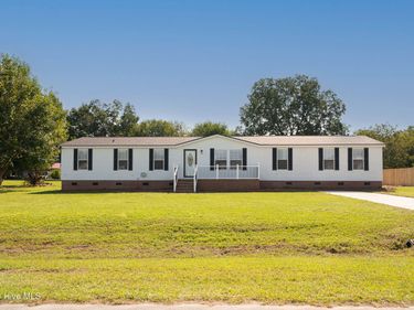 108 Wildcat Court , Richlands, NC 28574