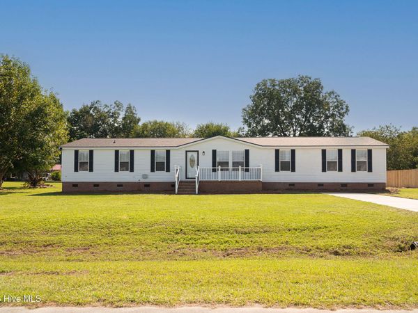 108 Wildcat Court , Richlands, NC 28574