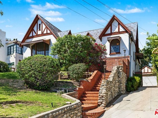 61 W State Street, Pasadena, CA 91105