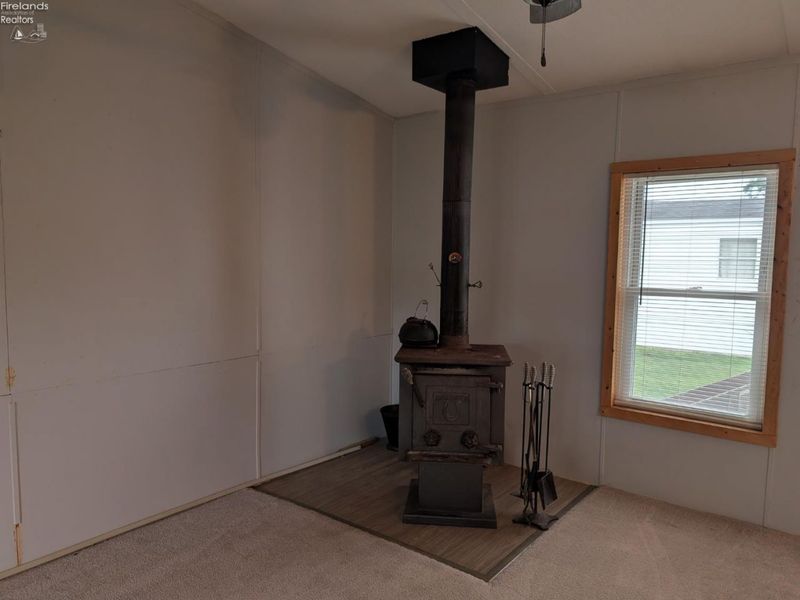 220 Maple Lane, Unit 85, Green Springs, OH 44836 Photo 14