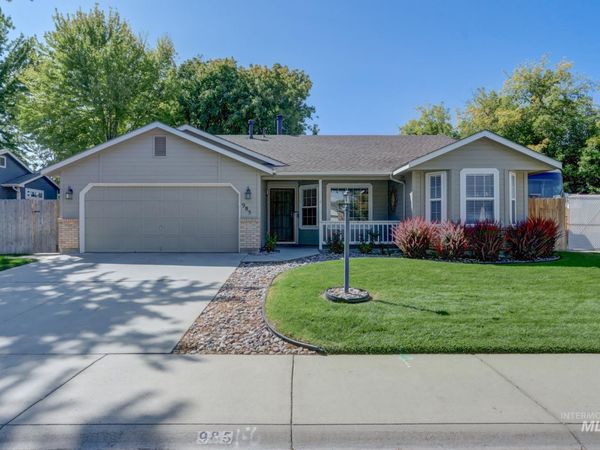 985 W Greenhead St, Meridian, ID 83642