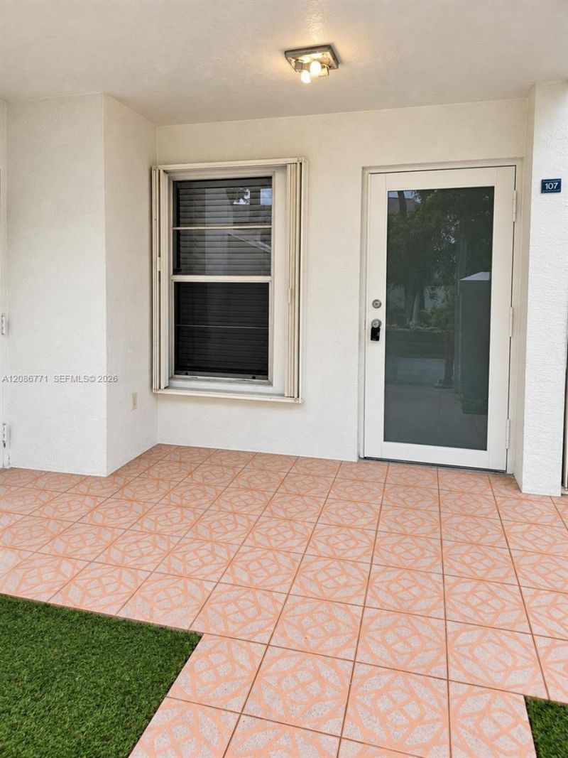 15385 SW 76th Ter, Unit 107, Miami, FL 33193 Photo